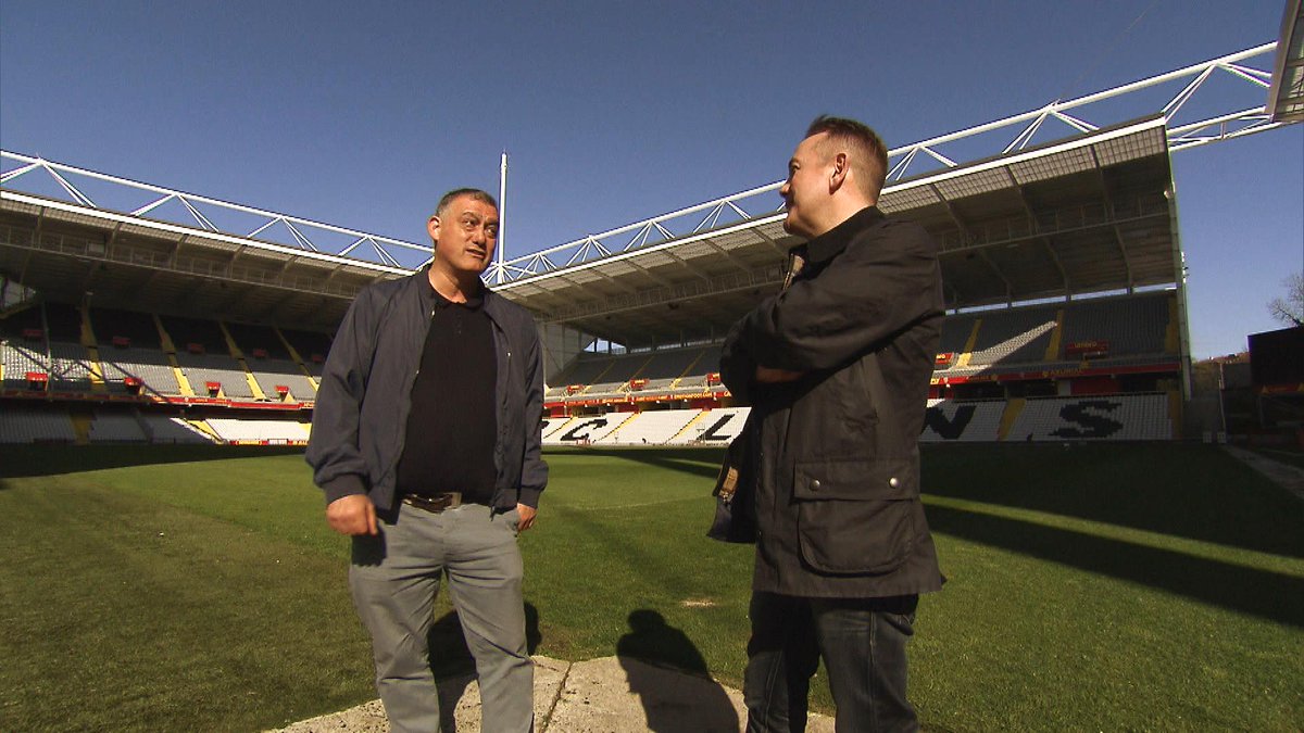 sgorio's tweet photo. A Welsh football fans’ guide to France ahead of the #EURO2016, Ar y Ffordd i’r Ffwti yn Ffrainc, Monday at 9:30 @S4C https://t.co/5VUCUrin2e