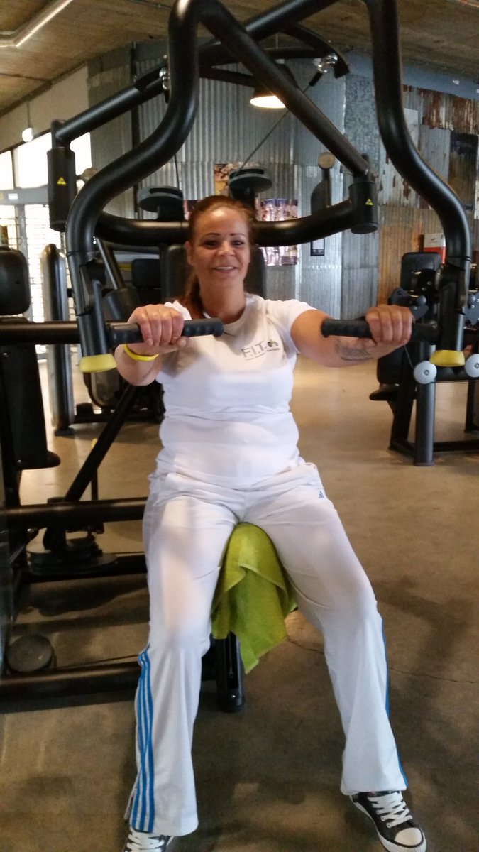 YvettesShop's tweet photo. Yes...goed bezig,na blessure eindelijk weer begonnen in de @sportschool #getfitin2016 #sporten #fit #lifestyle https://t.co/WOijWTMete