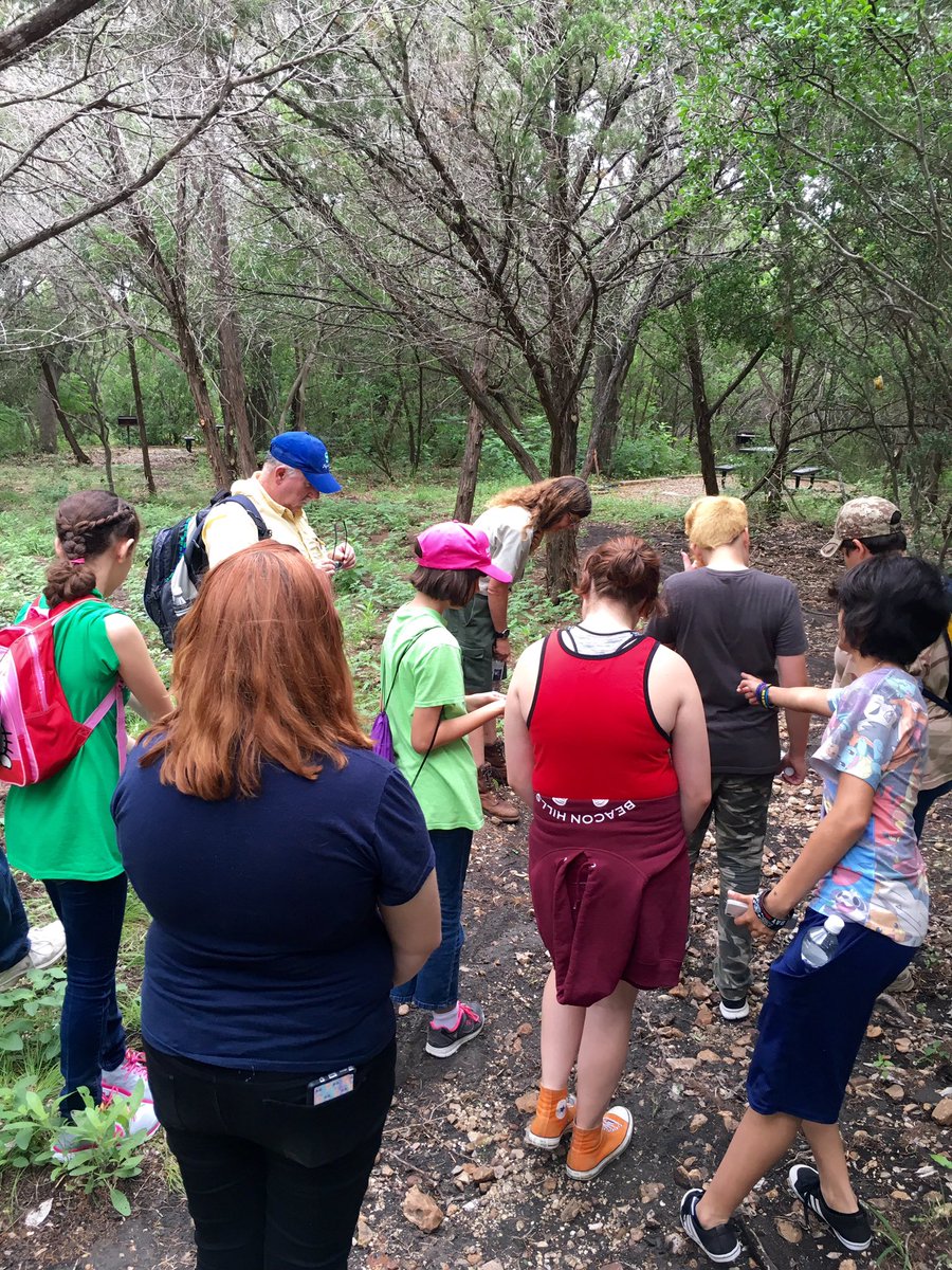 mrstscience9's tweet photo. Project A.C.O.R.N. at Government Canyon State Natural Area @NISDSecScience @NISDScience @NISDStinson  #skyhawkproud https://t.co/6nO3UEAAKf