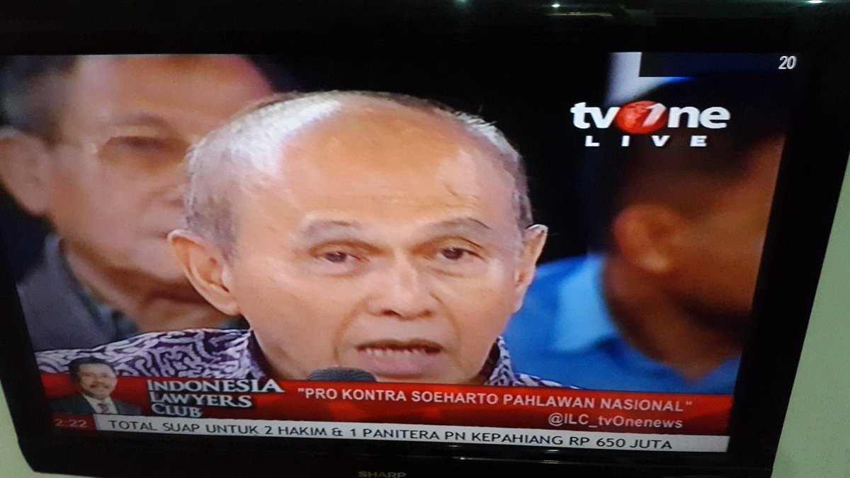 RobbyCh58736078's tweet photo. Jgn Propaganda Pemimpim Besar Republik Indonesia yaitu Ir. SOEKARNO... https://t.co/utQKrPVjWh