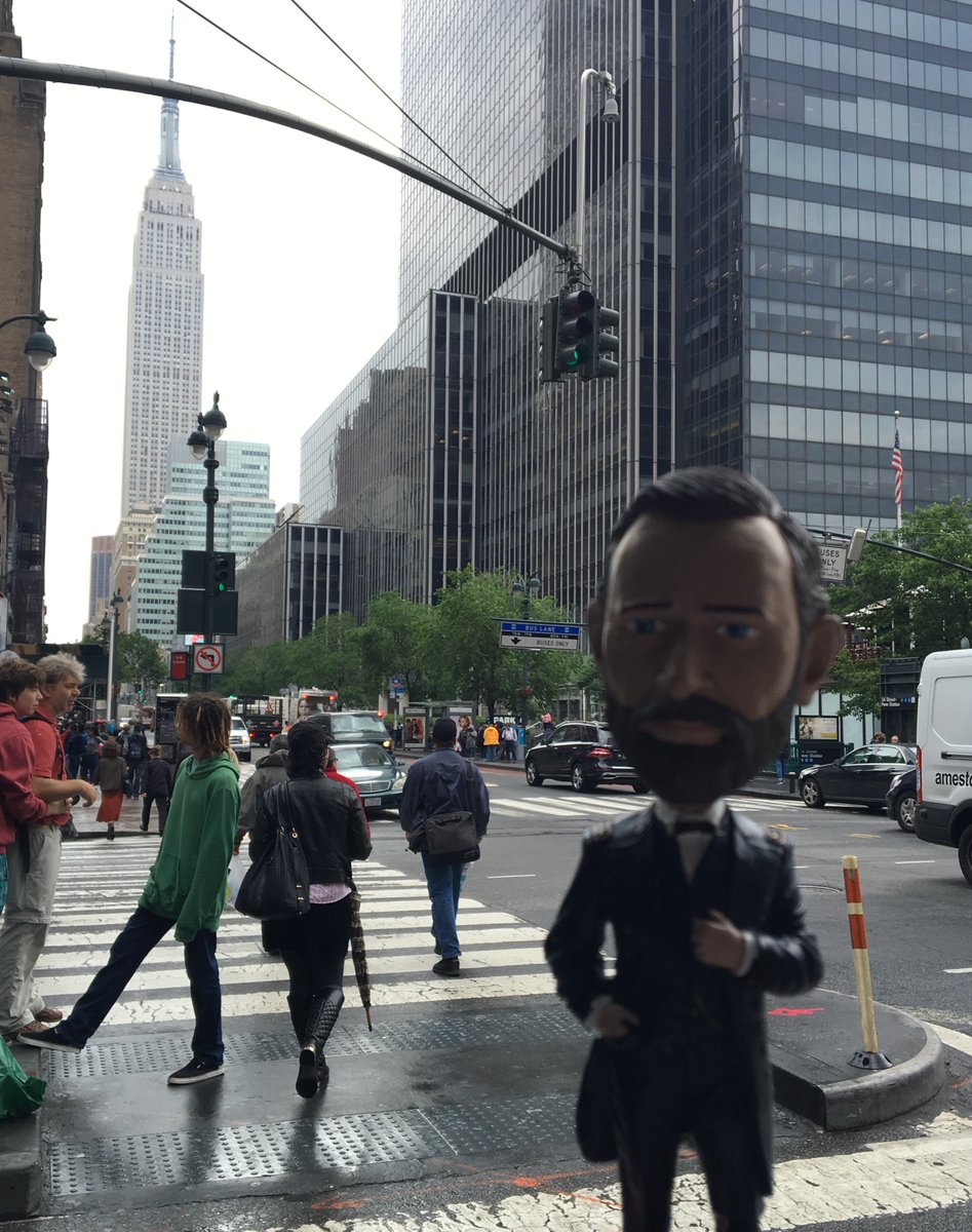 USGrantLibrary's tweet photo. Gen. Grant is in #NYC, brunching at Central Park, visiting the Empire State Building, and riding the subway. 🏙🗽🚖🍎 https://t.co/l3Is8kiH2V