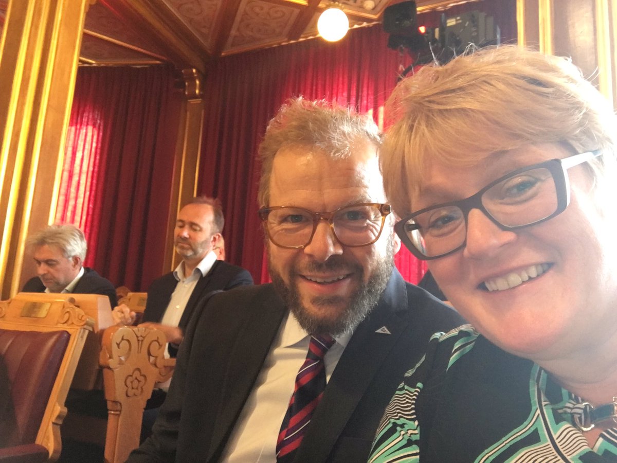 Trinesg's tweet photo. Her stemmer @SVHeikki og jeg for stemmerett for 16-åringer ! https://t.co/y1gTsyYsY4