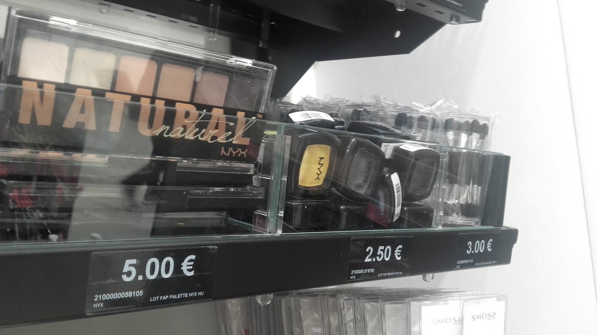 SoizeBilly's tweet photo. #nyx #sagacosmetics #bonsplans #boulevardsaintmichel https://t.co/6XiQrOiv1S