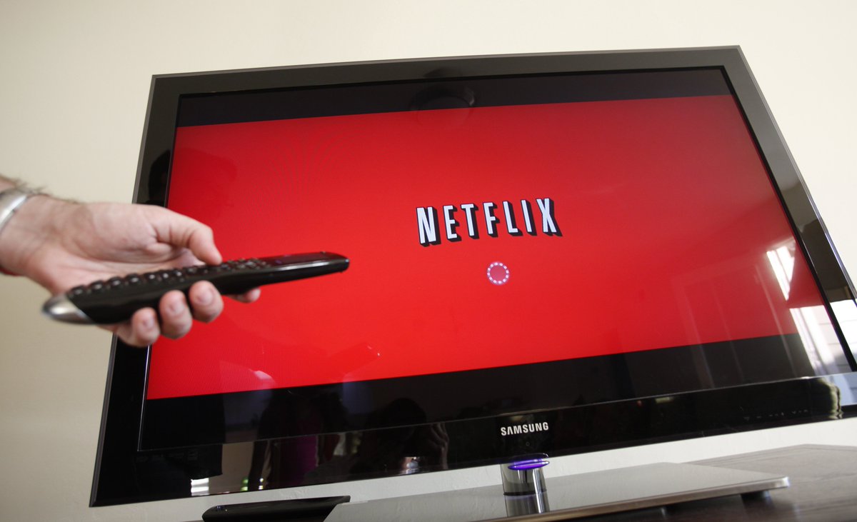 YahooFinance's tweet photo. Midday #stock movers: $NFLX gains on $DIS deal; $TOL $GPRO jump; $BBY $DSW sink https://t.co/Im6Qkqf3YG @SeanaNSmith https://t.co/6PtR6rNnjS