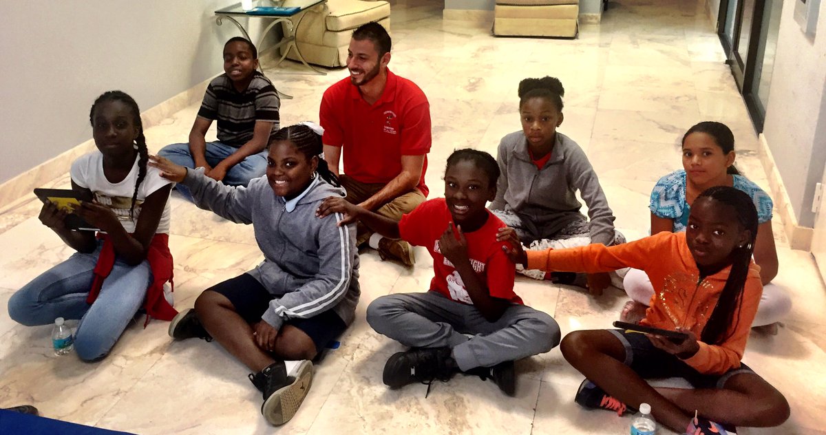 Science4UsSays's tweet image. Let&apos;s not break the #datapathway! Data #lifecyles with Josè and #WestwoodHeightsElem @browardschools #CS #STEM