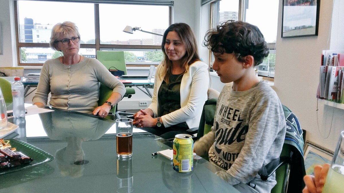 swtnieuws's tweet photo. De Leadership Academy maakt kennis met mevr. Coby van Berkum, voorzitter van Stadsdeel Amsterdam Noord @noord020. https://t.co/YJgEuugcoo