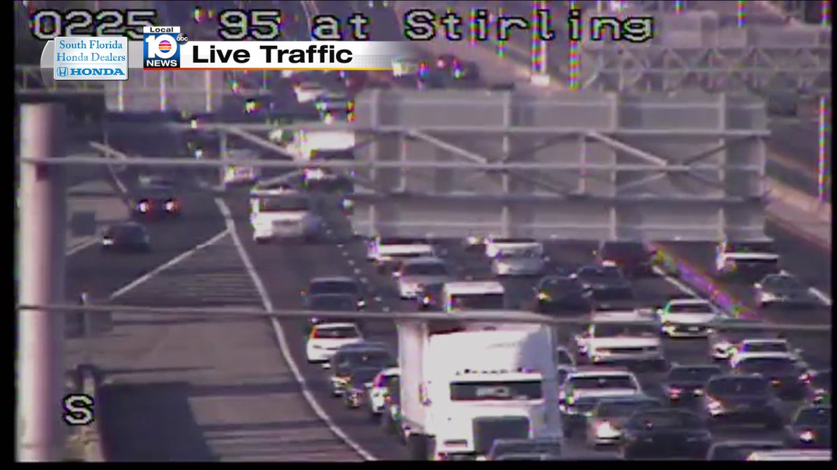 Accident on I-95 SB just past Stirling Rd #TRAFFIC https://t.co/13vwYqMJRA