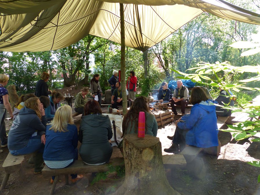 SchFoodDevon's tweet photo. Conversation flowing with teachers, growers and outdoor learning providers @GrowingDevonSch forum @SAfoodforlife https://t.co/twjUuvZ2L4