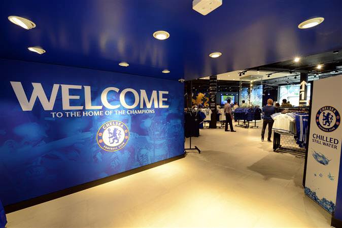 Sig_Build_Serv's tweet photo. Renovation of existing Chelsea Football Club Souvenir Shop #Chelsea #Football #Club #Construction #SignatureBuild https://t.co/rpLSXpVa1J