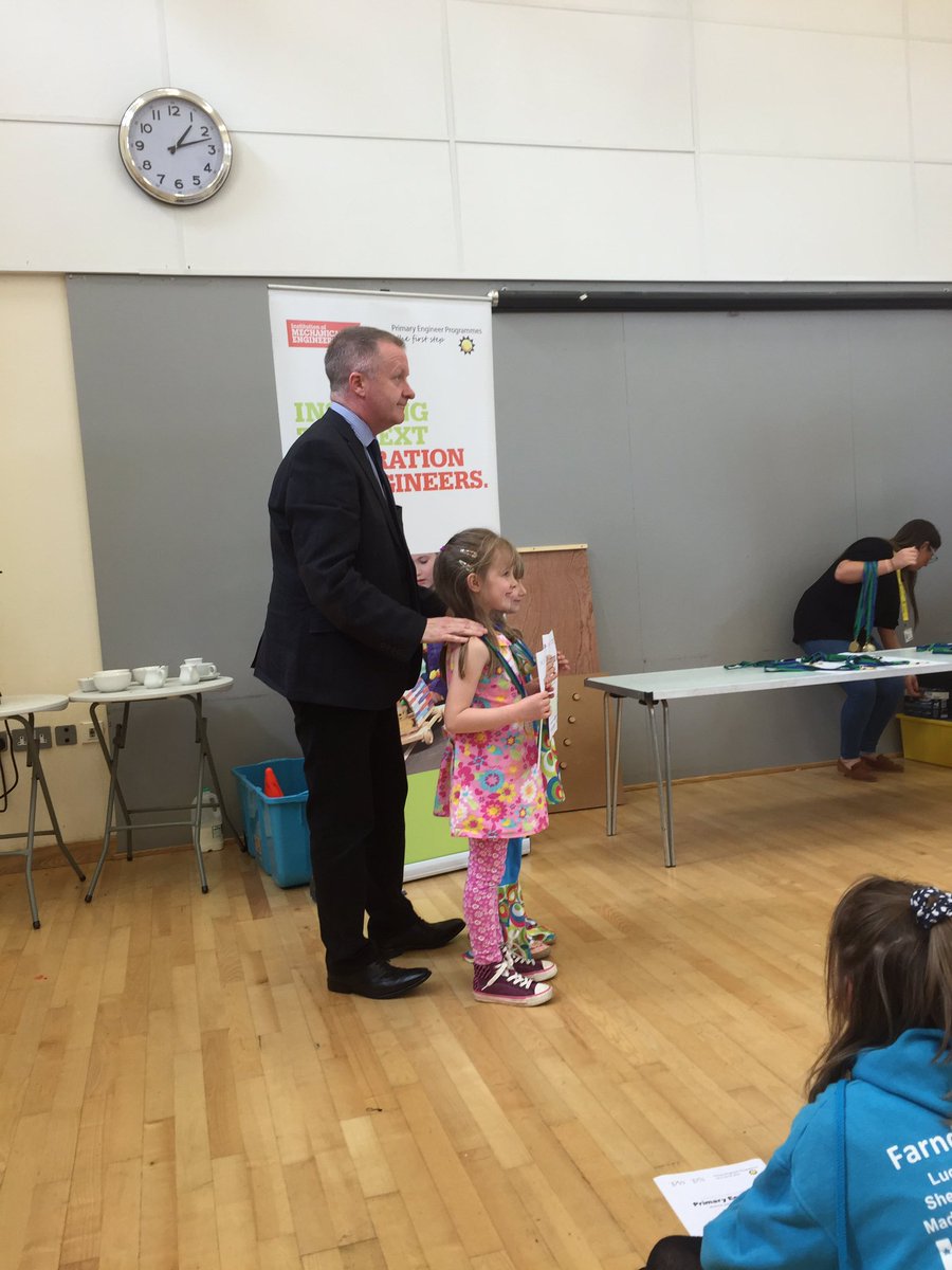 NorbridgeEngine's tweet photo. @holling1 have also won the #ApprenticeLevel2 entry for the #FlowerPower vehicle 🚙 Well Done! @primaryengineer https://t.co/FmgIC1VsRJ