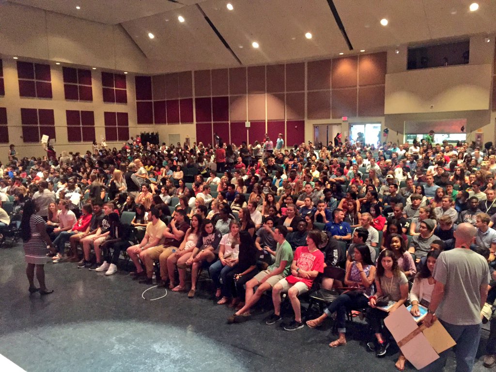 PBCentral_Princ's tweet photo. @PBCHS2016 graduation rehearsal is under way‼️ #ProudPrincipal #FinishStrong #PBCHS https://t.co/REhVRkyWyk