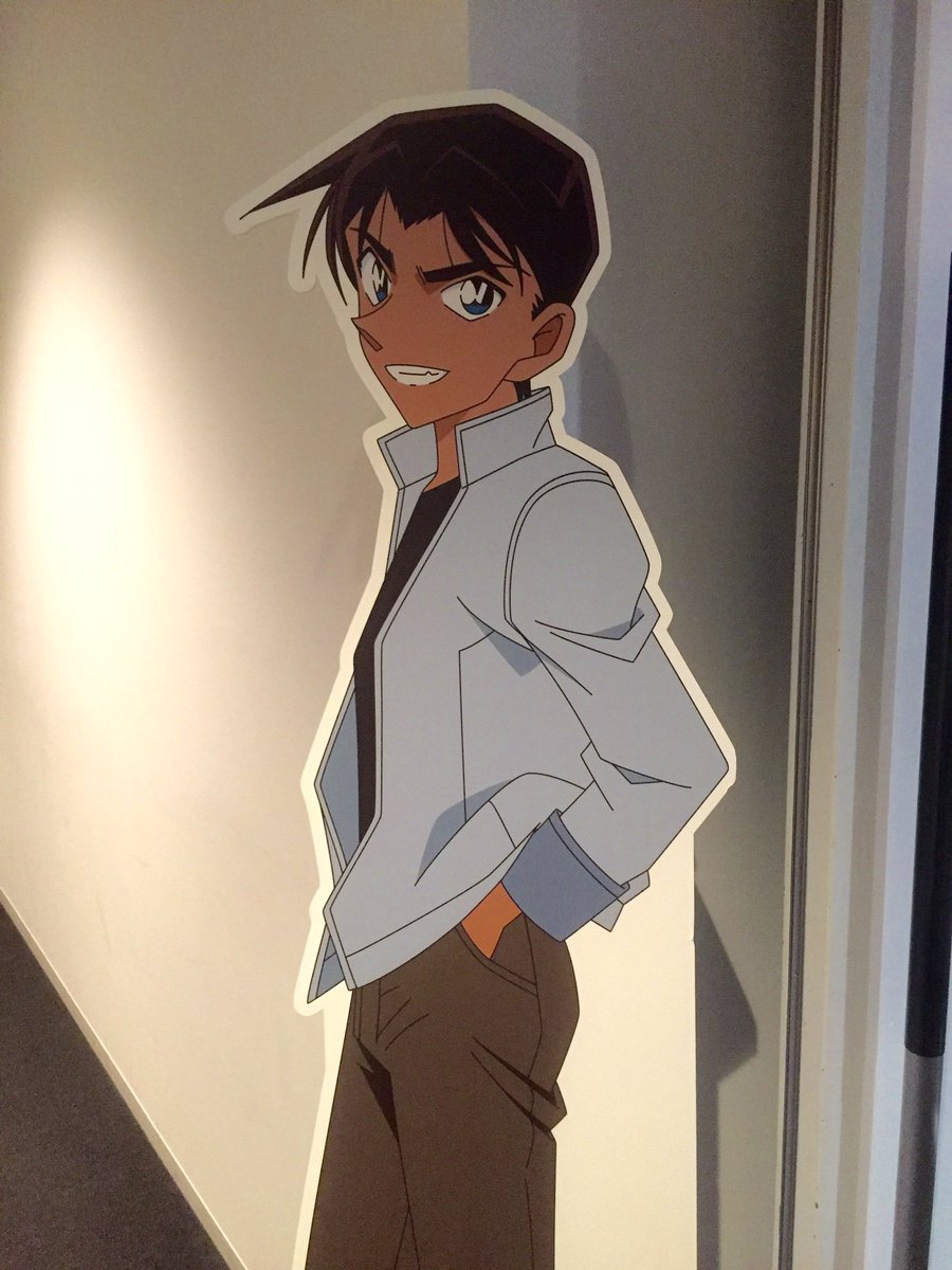 探偵界で流行ってるポーズ ろいのイラスト