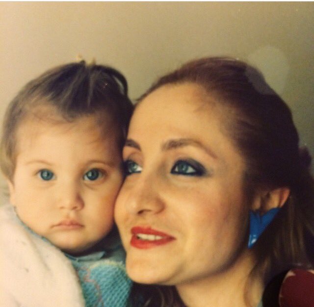 TugcePekerThera's tweet image. Minnoş haller #nostalji #tugce #ferman #simgoş #anne