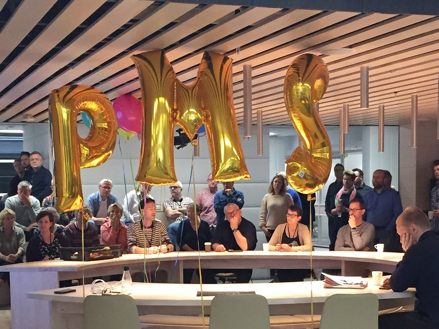 Aftenposten's tweet photo. I dag gikk Aftenpostens redaksjon over til nytt publiseringsverktøy, SMP. #BallongenesBakside https://t.co/fbrgifalDo