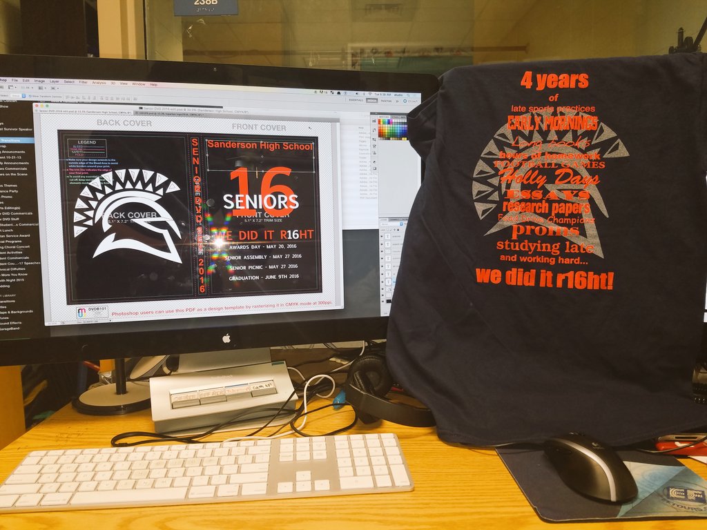 SHSSTUDENTNEWS's tweet photo. WE DID IT R16HT(-er). Pre-Order your senior DVD ASAP in room 238, only $30 https://t.co/hzAuZO7P6t