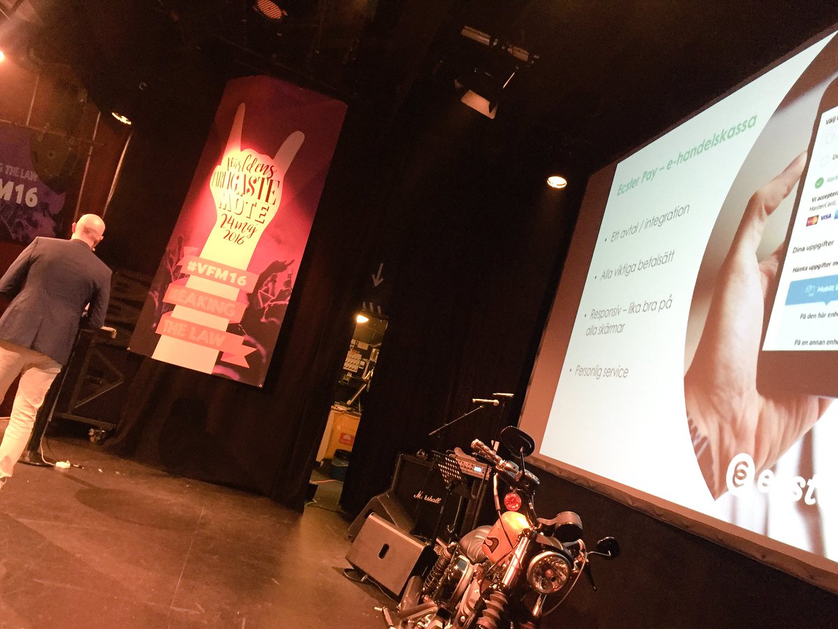 saraohman's tweet photo. Alla vill äga en egen e-handelskass!
Nordeas #ecster om konverteringsoptimering #vfm16 https://t.co/7zkqiUplnz