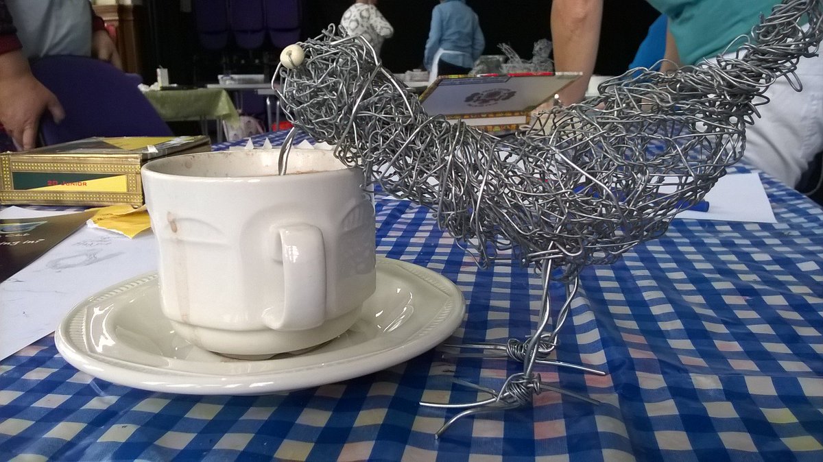 artmanship's tweet photo. Beautiful #wiresculpture #birds made at today's #moveandmake @WendyDaws @IconTheatreUK https://t.co/5eXYXH0DUt