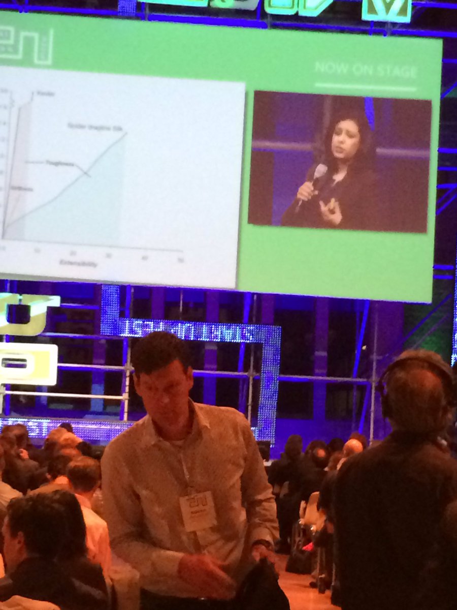 FancyvandeVorst's tweet photo. WoW #innovation pitch @JalilaEssaidi Inspidere #StartupFestEU the use of spider silk https://t.co/0Ucwf4xleN