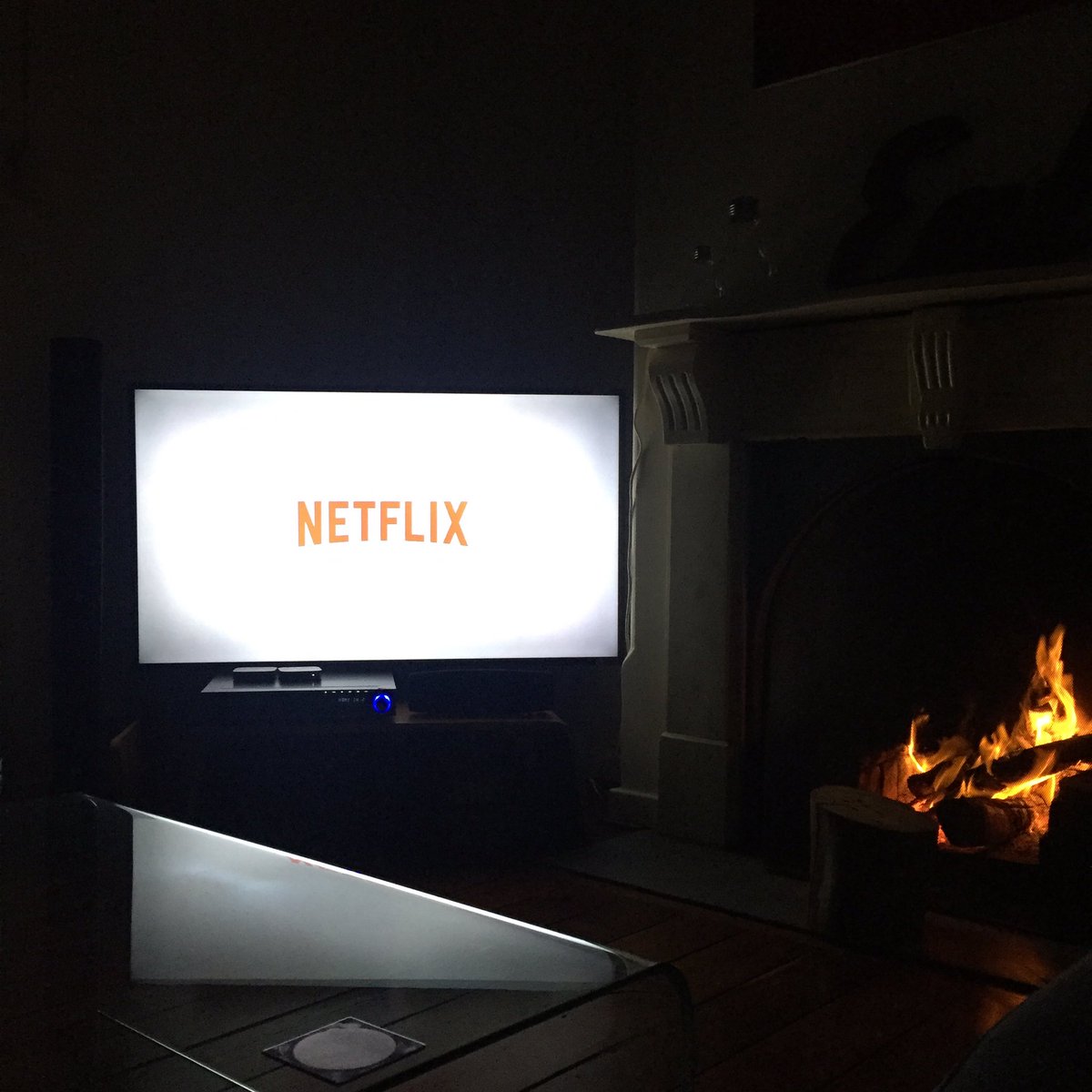 gramercypark's tweet photo. Tuesday night in and a date with @netflix and @MakingAMurderer 
#netflixandchill #mintox https://t.co/x3BbtN0UdU