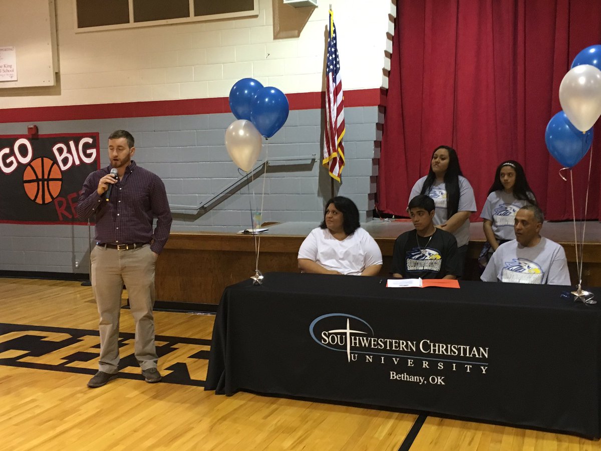 pchristy11's tweet photo. Congrats to Felipe Duran of Christ The King signing to play basketball at Southwestern Christian University!! https://t.co/FgCFqdLJum