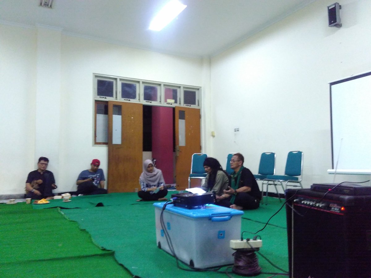 Sharing bareng maker dari film 'Aura magis Musik bundengan'