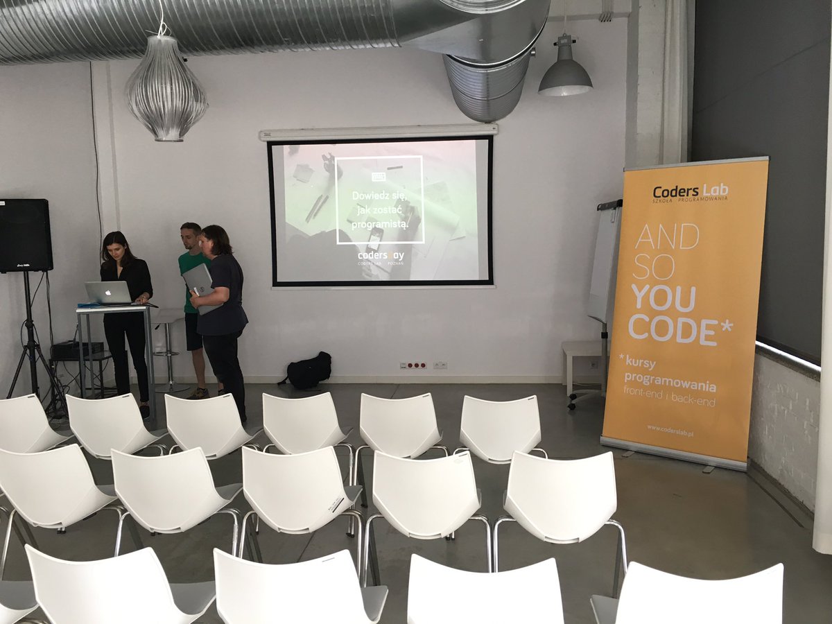 CodersLabPL's tweet image. @CityOfPoznan czekamy na Was. Pierwszy #codersday w @concordiapoz #naukaprogramowania #programowanie