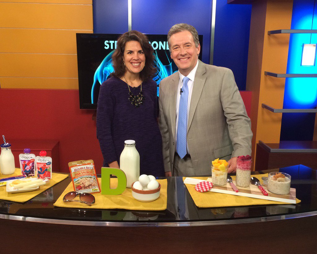lbuxRD's tweet photo. @myfox8 @sedairy loved talking with Brad today about foods to build strong bones #beatosteoporosis #dairy #calicum https://t.co/G2FvEkgIpe