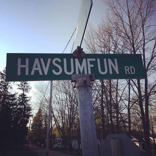 VirginRadioTO's tweet photo. This is where I was hanging out for the long weekend #LOL #Havsumfun Rd - @KellaOnair https://t.co/9sUrUn5Umc