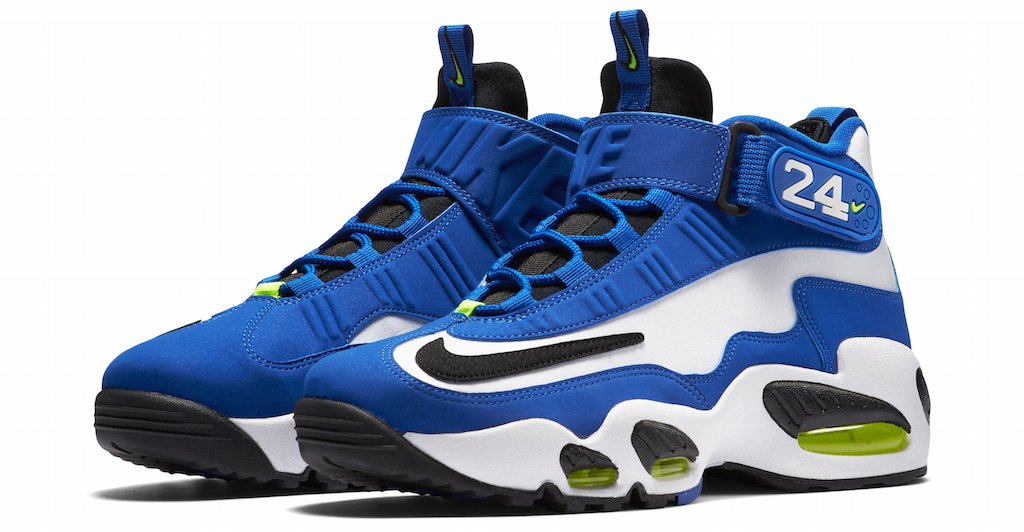 baseball air maxes
