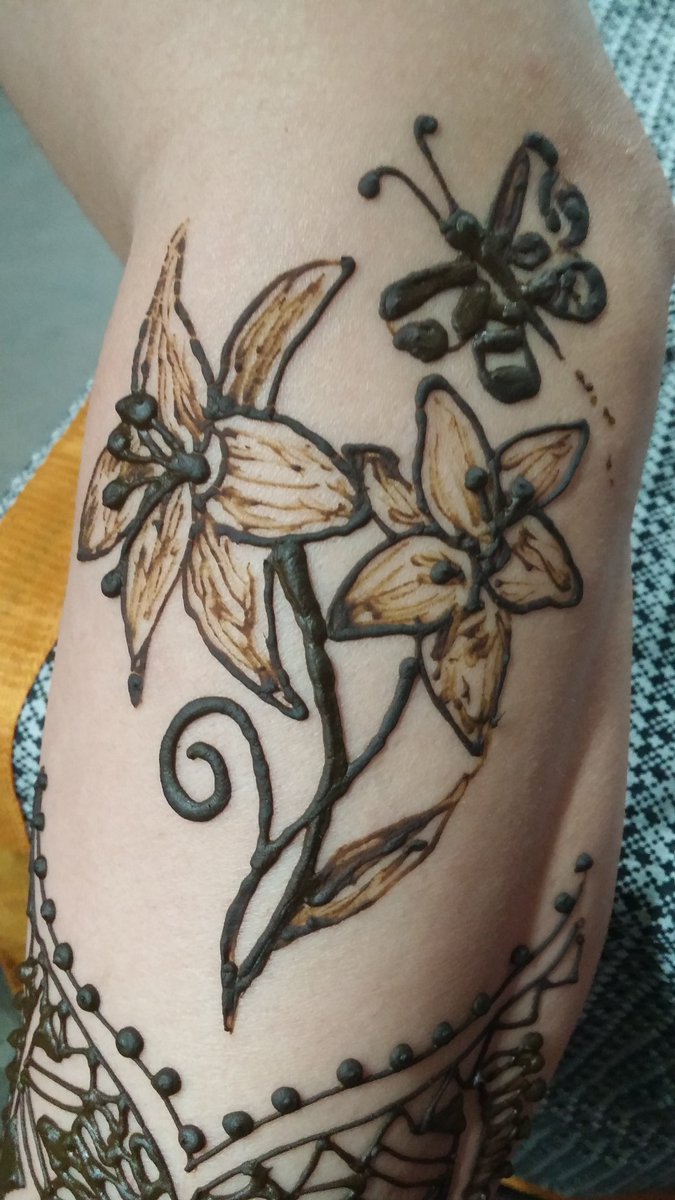 HalifaxHenna's tweet photo. Going to the Apple Blossom Festival this weekend? We are too!!!! @AVABF #kentville  #Halifax https://t.co/fcxkGEmABv https://t.co/lY4Tpgoepb
