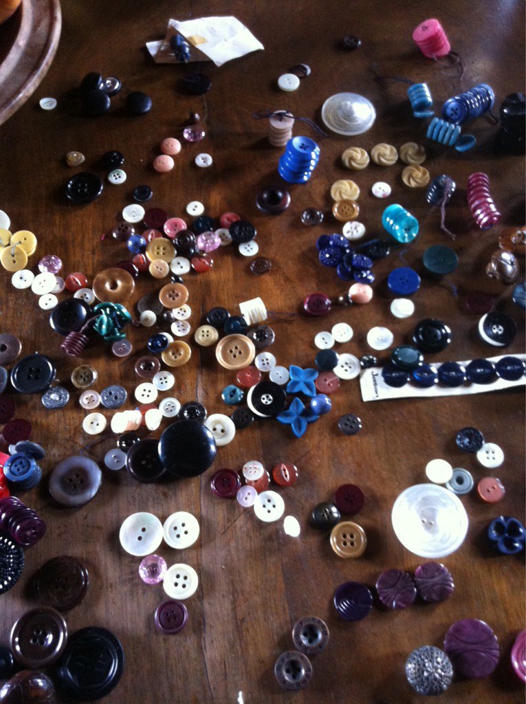 JingsWings's tweet image. Just found myself arranging buttons? #WTF Am I having a meltdown?! 🙈 😳#Sybil #2much2do #where2start