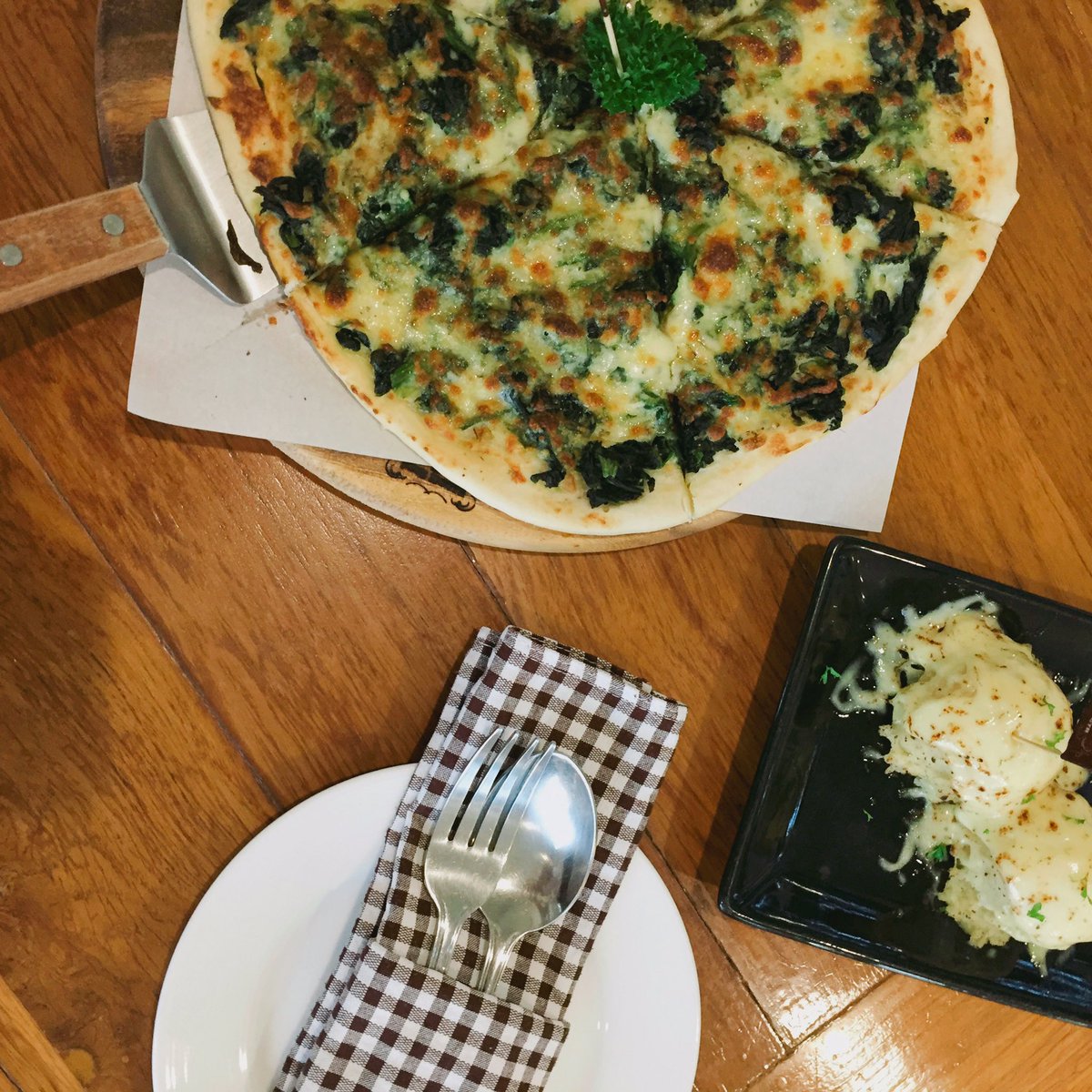 lalanookoon's tweet image. พึ่งได้analog jejuมา ฟิลเตอร์ของมันเป็นฟิลเตอร์ที่เหมาะกับพวกอาหาร ร้านกาแฟไรพวกนี้อะแล้วก็พวกวิวต้นไม้แต่งมาละสวยดี