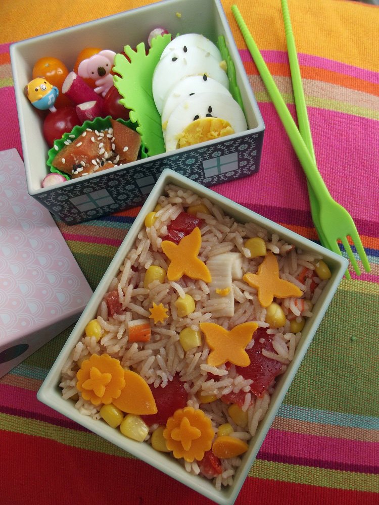 _Lothelen's tweet photo. 🌼 Just a quick and simple #bento today because I've no time ! 🌼 #decoben https://t.co/2SsMNafGjH