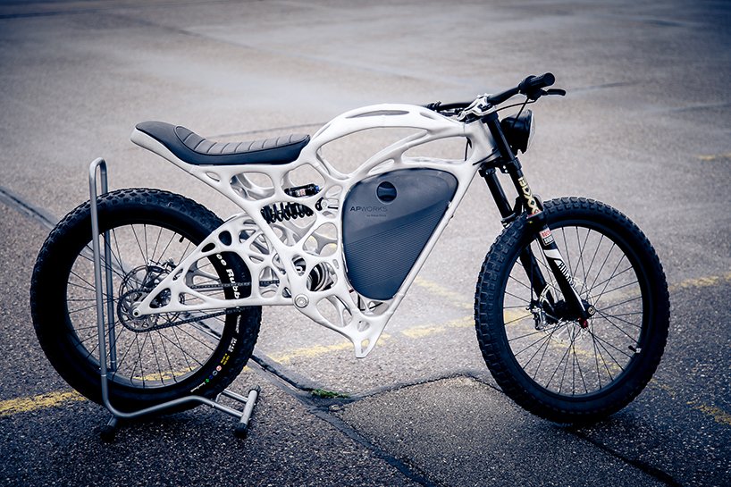 designboom's tweet photo. subsidiary of @Airbus #3Dprints working #motorcycle frame from high-strength aluminum alloy https://t.co/8FyAOeKumn https://t.co/8ovVjEaiTB