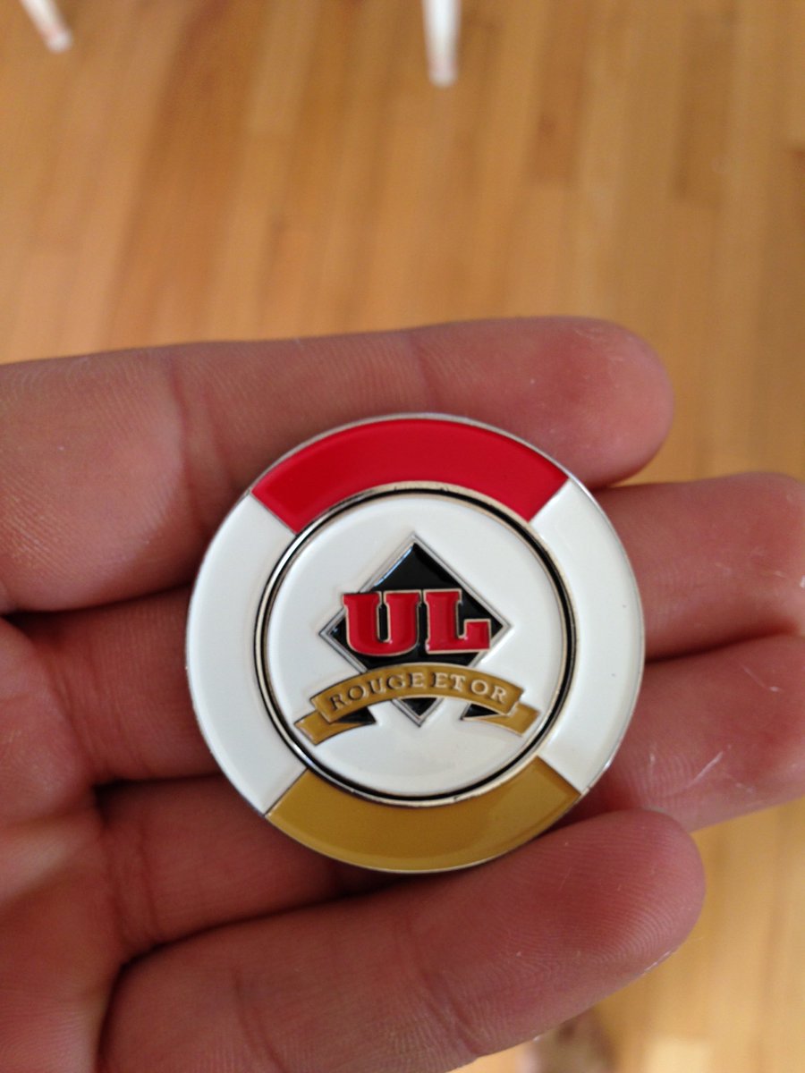 Zinksports's tweet photo. The new Red and Gold golf marker! Support Rouge et Or golf club #rougeetor want some  for your team or club ? https://t.co/WpAKWaiTT8