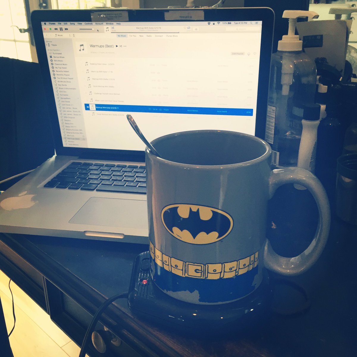 LexiJamesMusic's tweet photo. Warm ups. Tea. Then recording more #minicovers ! Any requests?! #readysetrequest #warmups #callitea 🎤💃🏻🎶😘👍🏼❤️ https://t.co/JNwwjVHD0l
