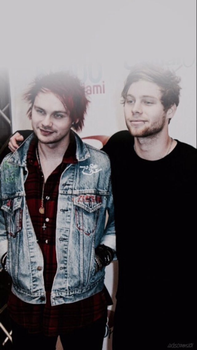 thingsaboutmuke's tweet image. cute for lockscreen?? isnt it