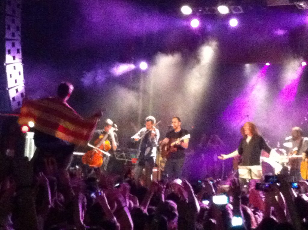 siscobelart's tweet photo. #allargalavida @escolasunion fantàstic concert #salaapolo #festedonant https://t.co/S9UEYRv5xc