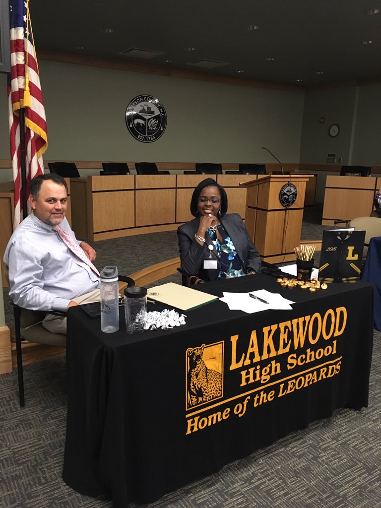 lw_monk's tweet photo. They're waiting for you! Come on over to the SCS's Job Fair! #job #education #employment #bestcountyinthestate https://t.co/L3oeACfJIR