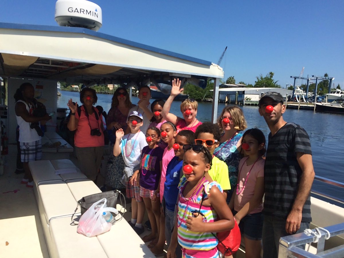 girlfromthegate's tweet photo. #RedNose #RedNoseDay my moms class on a day cruise in #Florida @area17walgreens @Walgreens @RedNoseDayUS #flva https://t.co/0iNtwZ83Wl