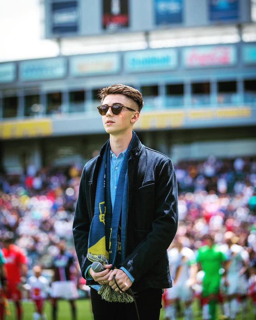 greysonchance's tweet photo. Photo taken by @jonlorentz before I sang the anthem at the Galaxy game 😈 https://t.co/cet3BFnPAs