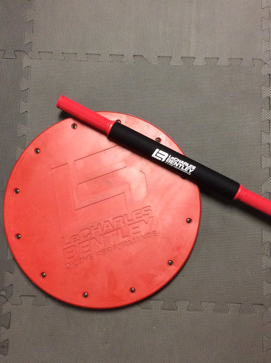 TheCoachBT's tweet photo. New tools for the Offensive LinemanβΌοΈ @OLineWorld65 #OLPBuiltToDominate #ThanksLB https://t.co/1Yg1nuTmaL