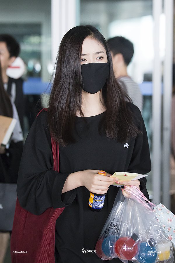 Why Do Kpop Idols Wear Masks In Airports | K-Pop Galery