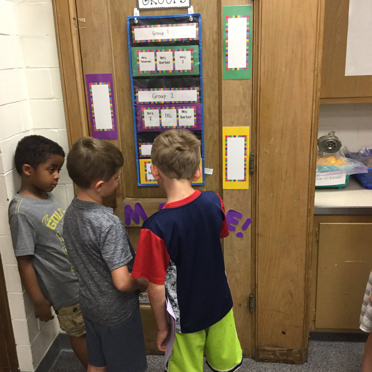 MrsZhp's tweet photo. Our annual K visit to 1st grade! The kids enjoyed showing the kindergarteners around! (part 2) #dg58learns https://t.co/yROvR3MxRQ