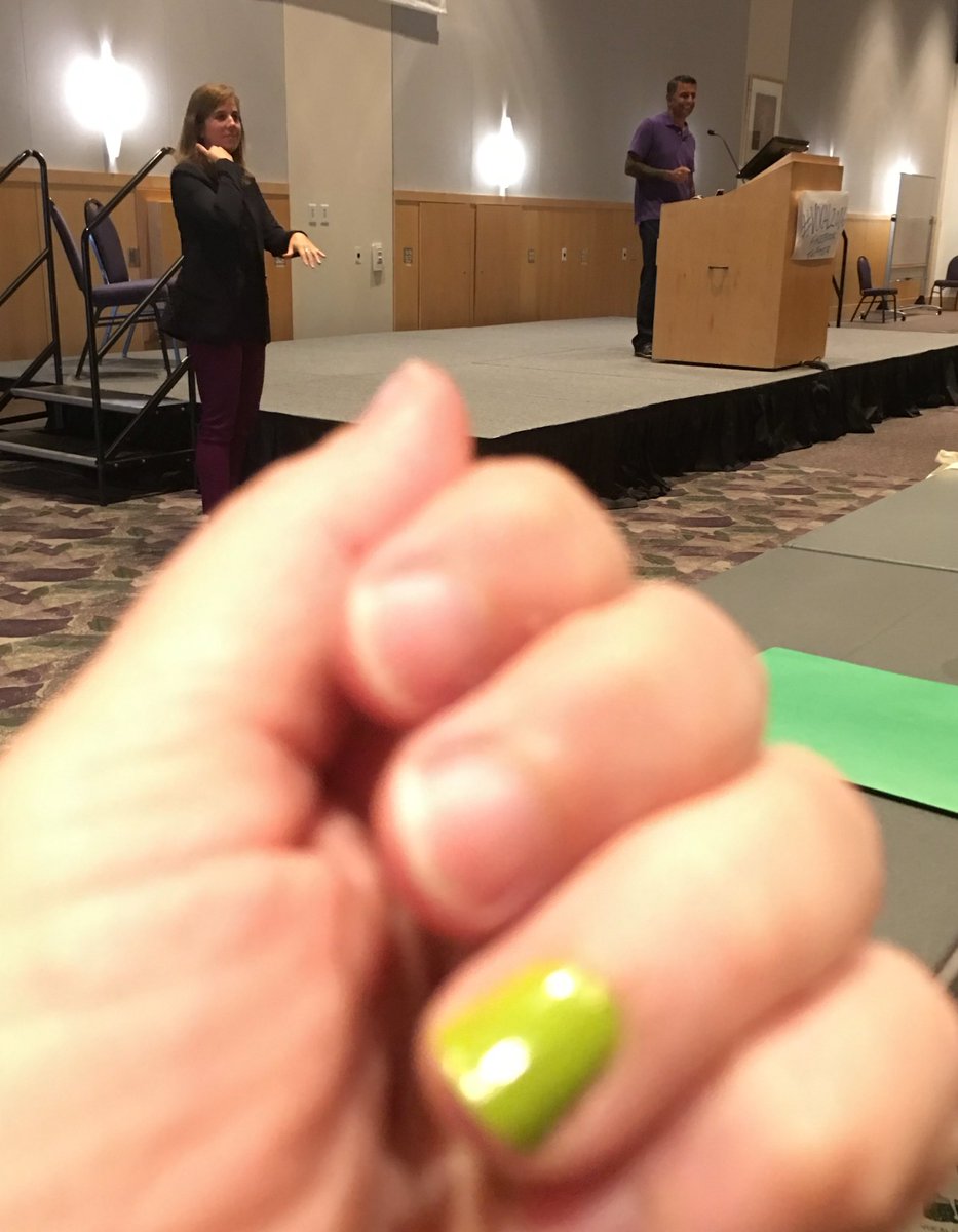 BonnieNeighbour's tweet photo. Showing off my #mentalhealthrecovery and dignity #vocal2016 https://t.co/RSgbtVQOC0