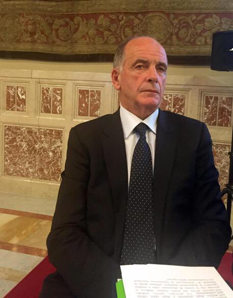 Caseusmontanus's tweet photo. Rollandin, peccato assenza accordo su Ue
"Partiti mai riusciti unica candidatura" 
https://t.co/nu3acQAVvA https://t.co/B8vkMhTcqS