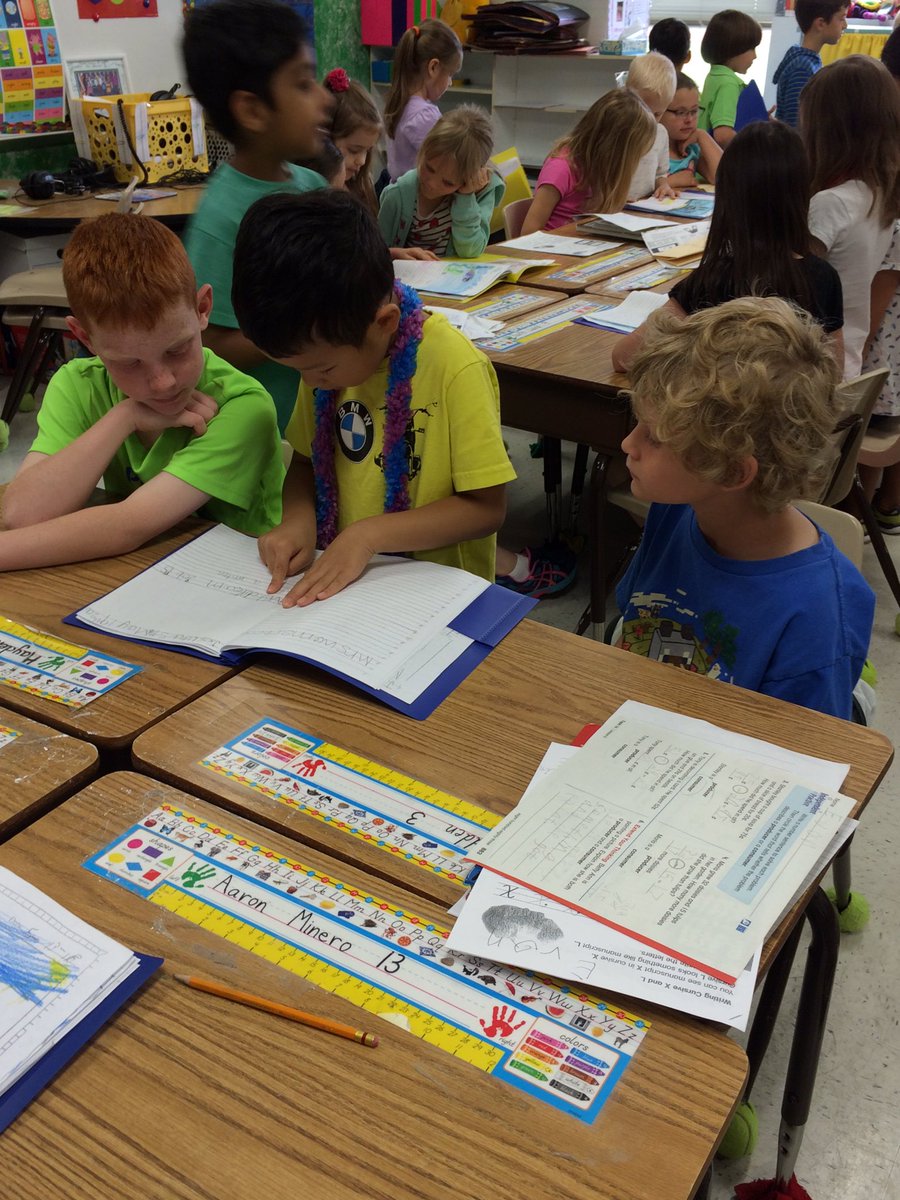 mrs_stewartca's tweet photo. Mrs. Warner's kindergarteners  shared their writing with us today. Great job! #GR8gators https://t.co/uTd1cWbRlx