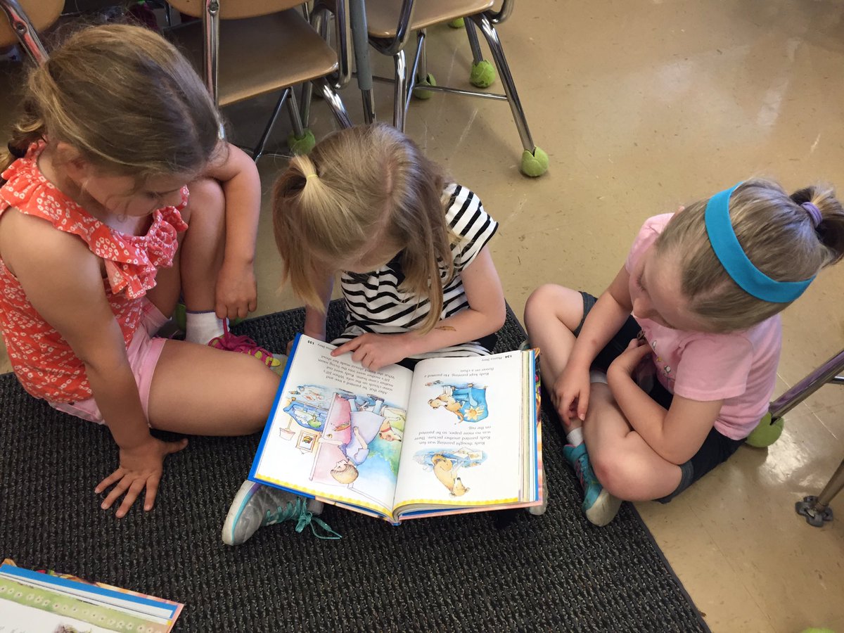 Thank you <a href="/DgSzczurek/">Patricia Szczurek</a> for letting us visit your class. We're so excited for next year! #le58rocks #dg58learns