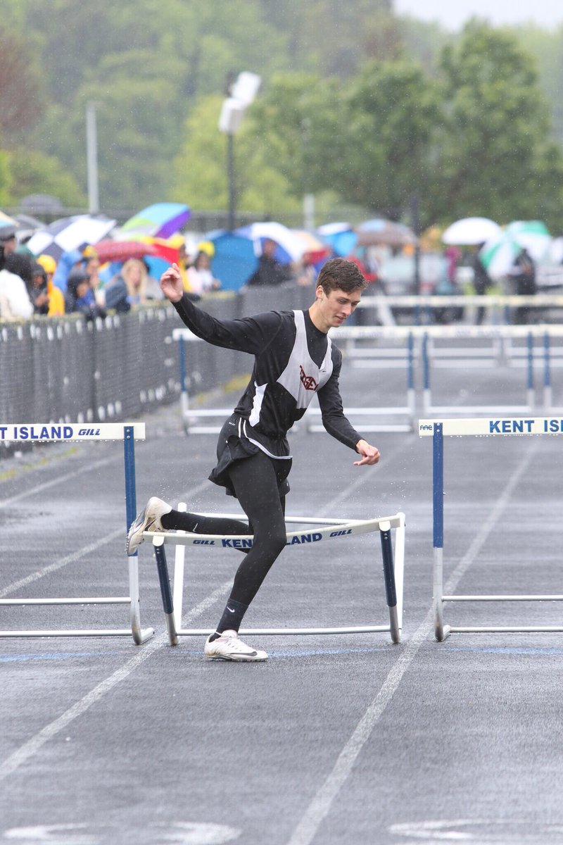 jared_edmundson's tweet photo. When you're struggling to finish the semester but remember it's almost over https://t.co/Mxr9SmDIR1
