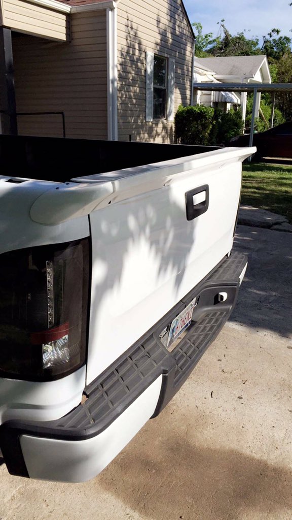DanielB100627's tweet photo. Did the molding and didn't come out to bad https://t.co/O2ShIFgscE
